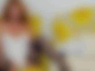Live cam show with britishmilfpenelope - Red Hair on SmokeAndPoke