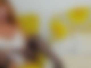 Live cam show with britishmilfpenelope - Bedroom Red Hair on friskycurves.com