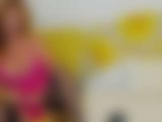 Live cam show with britishmilfpenelope - BBW on SmokeAndPoke