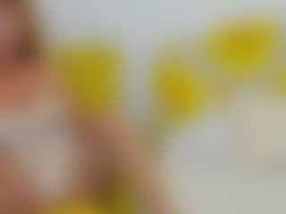 Live cam show with britishmilfpenelope - Grey Eyes on Ass Tok