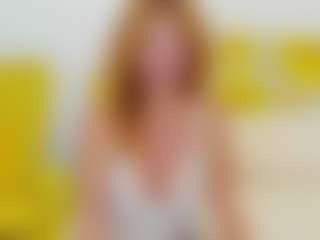 Live cam show with britishmilfpenelope - Natural on Camsoda