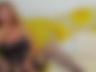 Live cam show with britishmilfpenelope - Trimmed Granny on WildCum