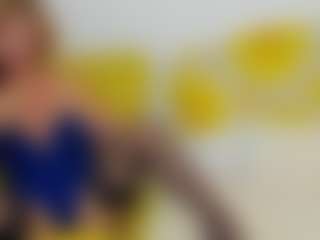 Live cam show with britishmilfpenelope - Trimmed Granny on x69.live