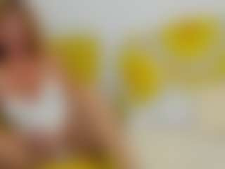 britishmilfpenelope MILF webcam performer live streaming