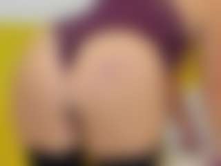 Live cam show with britishmilfpenelope - Trimmed Granny on livesuperchat.net