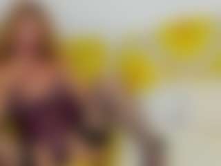 Live cam show with britishmilfpenelope - Mature on Camsoda