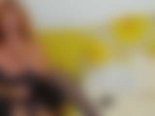 Live cam show with britishmilfpenelope - Shaved Pussy Mature on Camsoda