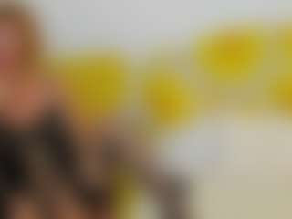 Live cam show with britishmilfpenelope - Oil on SpankPalCams
