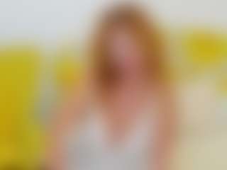 Live cam show with britishmilfpenelope - Mature on Camsoda