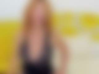 Live cam show with britishmilfpenelope - BBW HD on CamwithHer