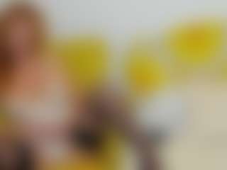 britishmilfpenelope MILF webcam performer live streaming