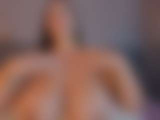 elamorales's Live Sex Cam Show