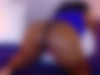 Live cam show with Kiara Evans - Ebony on Mixed Magazine Live | colombia