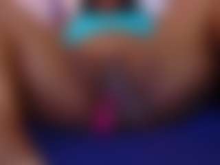 Live cam show with Kiara Evans - Thong on xxxlivecams.org