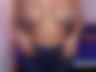 Kiara Evans's Live Sex Cam Show