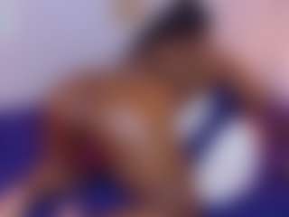 Live cam show with Kiara Evans - Black MILF on slutload