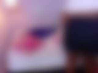 Live cam show with Kiara Evans - Thong on Soda Cam