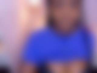Live cam show with Kiara Evans - Striptease on Camsoda