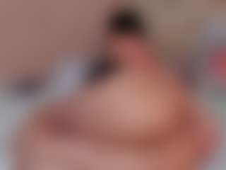 naomie-sky's Live Sex Cam Show