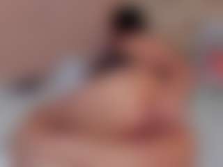 naomie-sky's Live Sex Cam Show