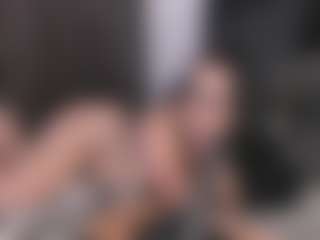 naomie-sky's Live Sex Cam Show