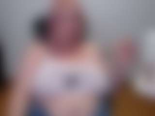 Live cam show with margotgrey - Cuckold on AdultVida.com