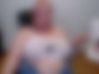 Live cam show with margotgrey - Cuckold on Cam Slut