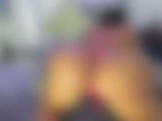 Live cam show with BUSTY PUTONA RELOADED - Tease Brown Hair on wildcum.com