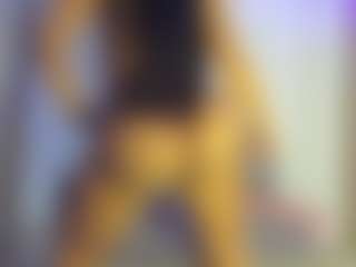 Show de cam en vivo con BUSTY PUTONA RELOADED - Fingering en Camsoda