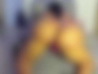 Live cam show with BUSTY PUTONA RELOADED - Fingering on Gym Cam Girls