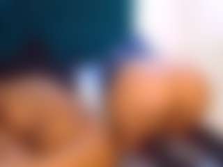 Show live cam dengan chubby30 - Strip di Camsoda