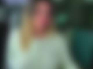 Live cam show with mishabraun - Squirt Mature on SpunkLive