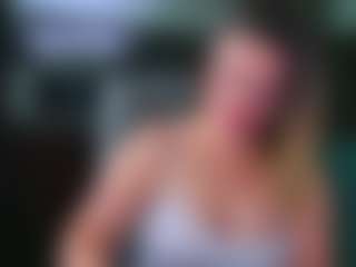 Live cam show with mishabraun - MILF on Camming Site