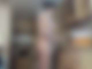 Live cam show with DirtyBeya - Flashing on Camsoda