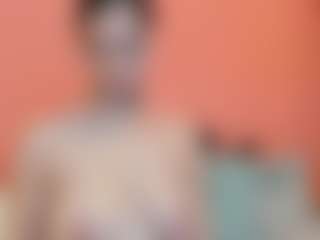 Live cam show with DirtyBeya - Nipple Piercings on StripNow