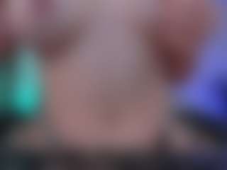 Live cam show with morganhicks - Flashing on madthumbs