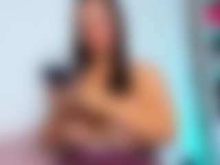 Live cam show with alejamoore - Interactive on Camsoda