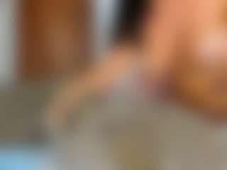 alejamoore's Live Sex Cam Show