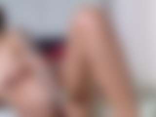 Live cam show with lala-santamaria - Average on CamwithHer