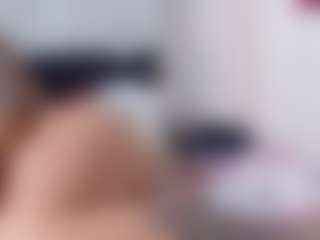 Live cam show with lala-santamaria - Striptease MILF on StripNow