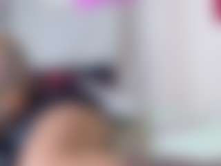 Live cam show with lala-santamaria - Latina MILF on Camiplay Live | colombia