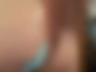 Kindareckless276's Live Sex Cam Show