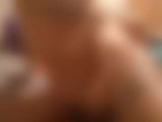 Kindareckless276's Live Sex Cam Show