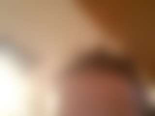 Kindareckless276's Live Sex Cam Show