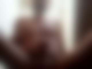 Kindareckless276's Live Sex Cam Show