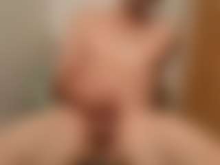 Kindareckless276's Live Sex Cam Show