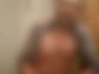 Kindareckless276's Live Sex Cam Show
