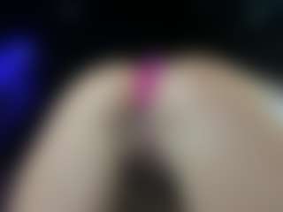 Live cam show with akiralisa - Blonde Hair Curvy on SpunkLive