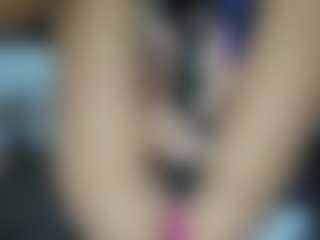 Live cam show with akiralisa - Bikini on Camsoda