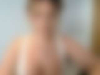 British milf jessica Lou's Live Sex Cam Show